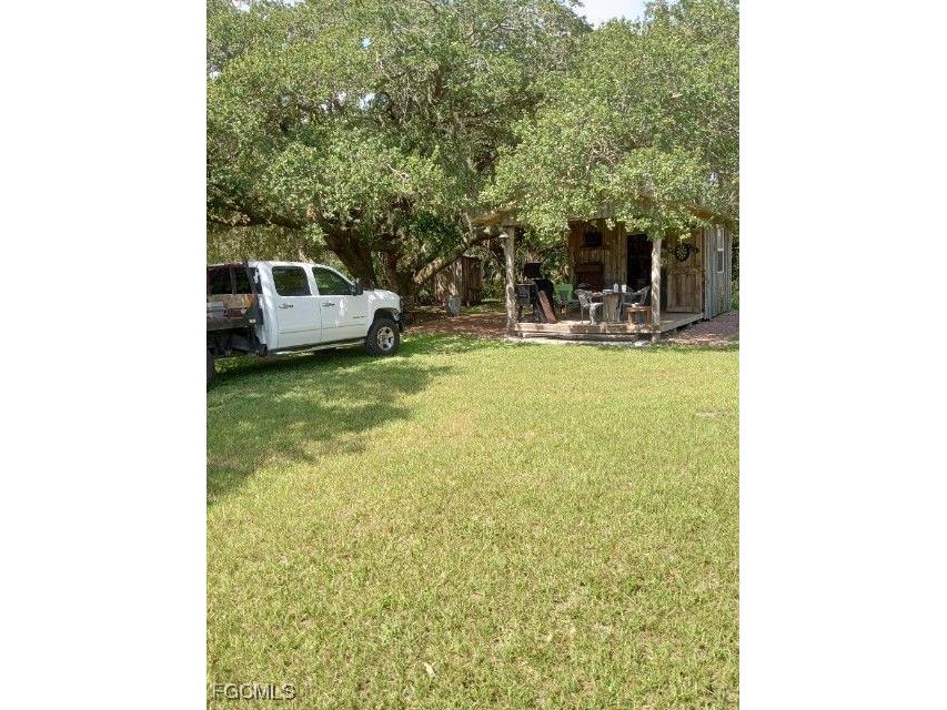 2687 Old Lakeport Road Moore Haven FL 33471 2026005931 image11