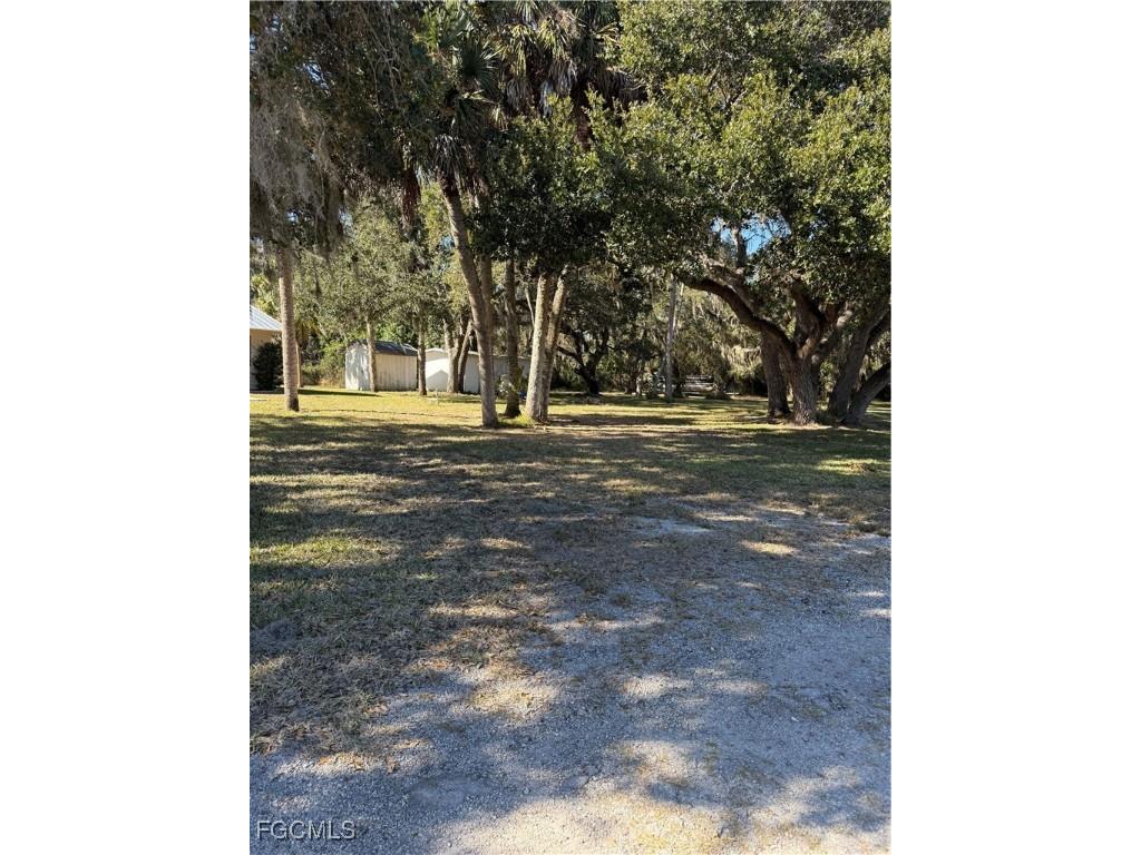 2687 Old Lakeport Road Moore Haven FL 33471 2026005931 image8