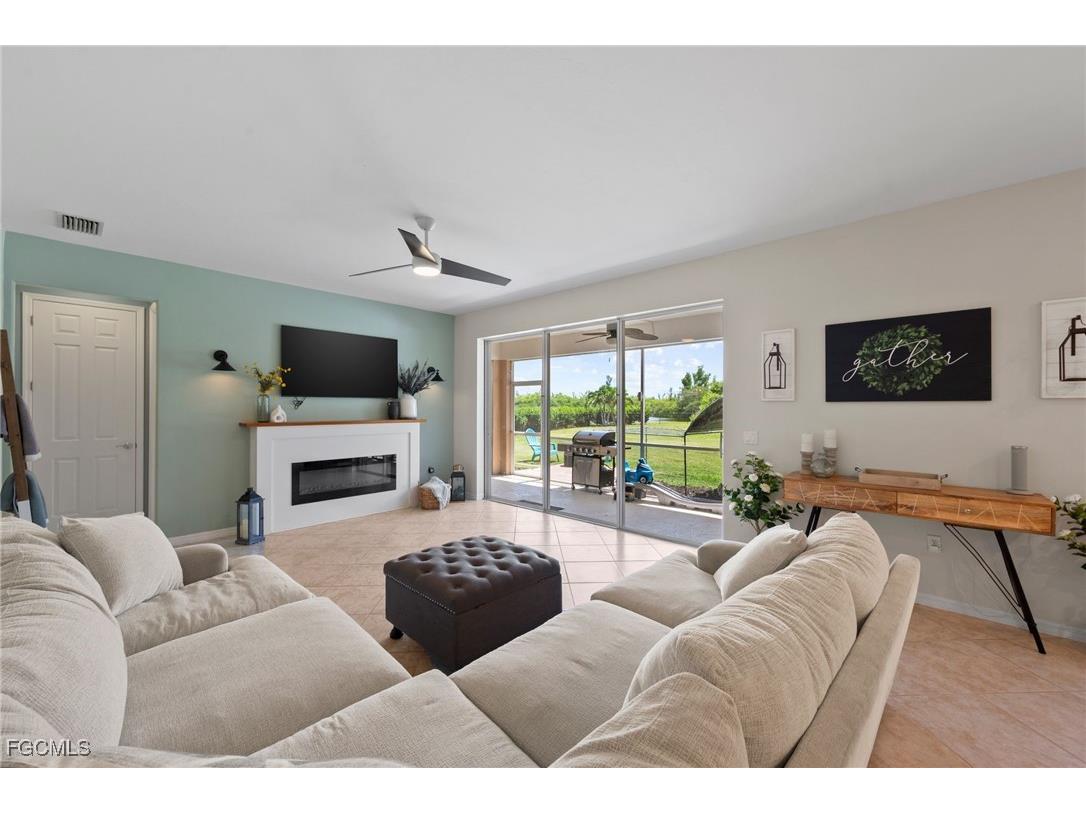 2688 Bellingham Court Cape Coral FL 33991 2026000448 image12