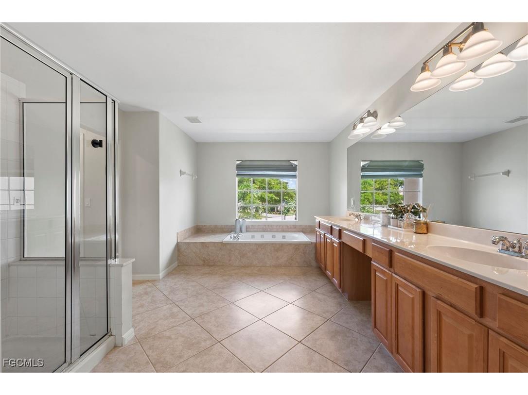 2688 Bellingham Court Cape Coral FL 33991 2026000448 image35