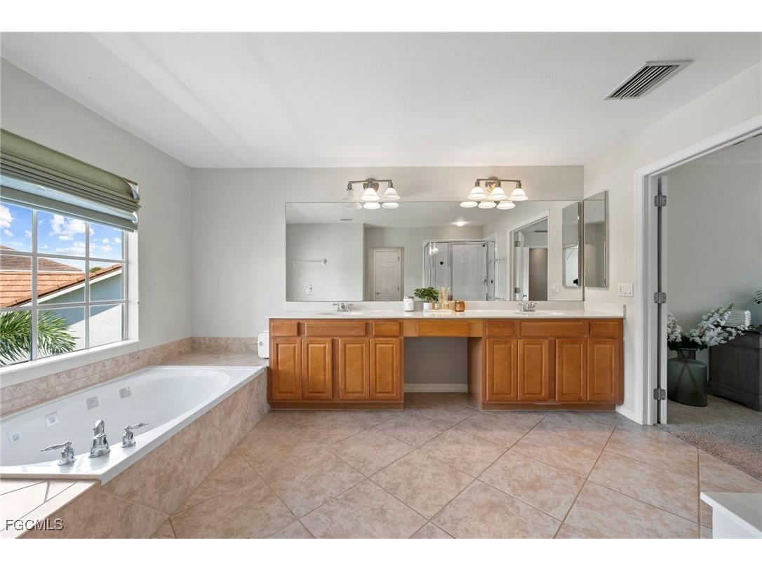 2688 Bellingham Court Cape Coral FL 33991 2026000448 image36