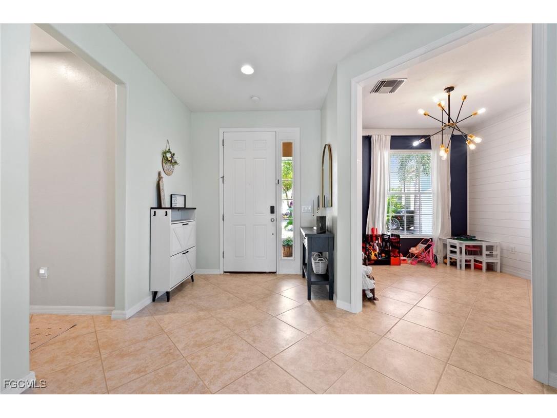 2688 Bellingham Court Cape Coral FL 33991 2026000448 image6