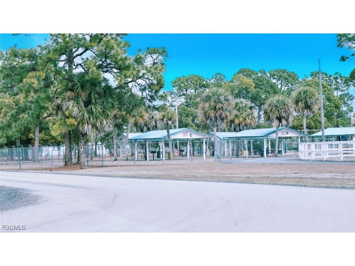 269 Avenida Del Centro Clewiston FL 33440 2026002594 image13