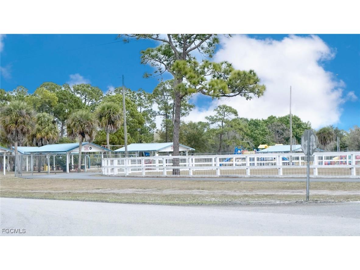 269 Avenida Del Centro Clewiston FL 33440 2026002594 image14