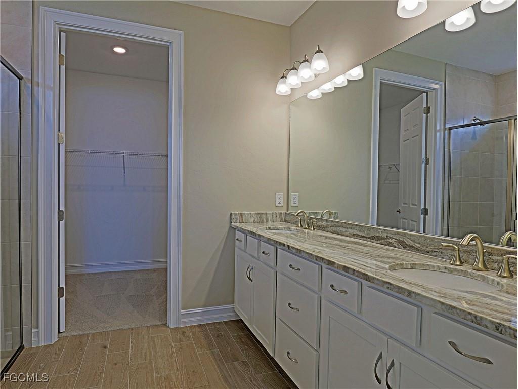 269 Spring Hill Lake Loop Cape Coral FL 33993 2025002279 image10