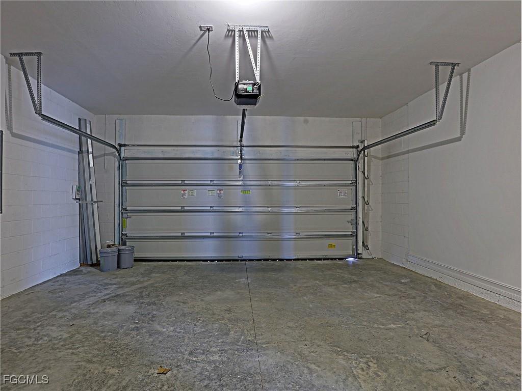 269 Spring Hill Lake Loop Cape Coral FL 33993 2025002279 image19