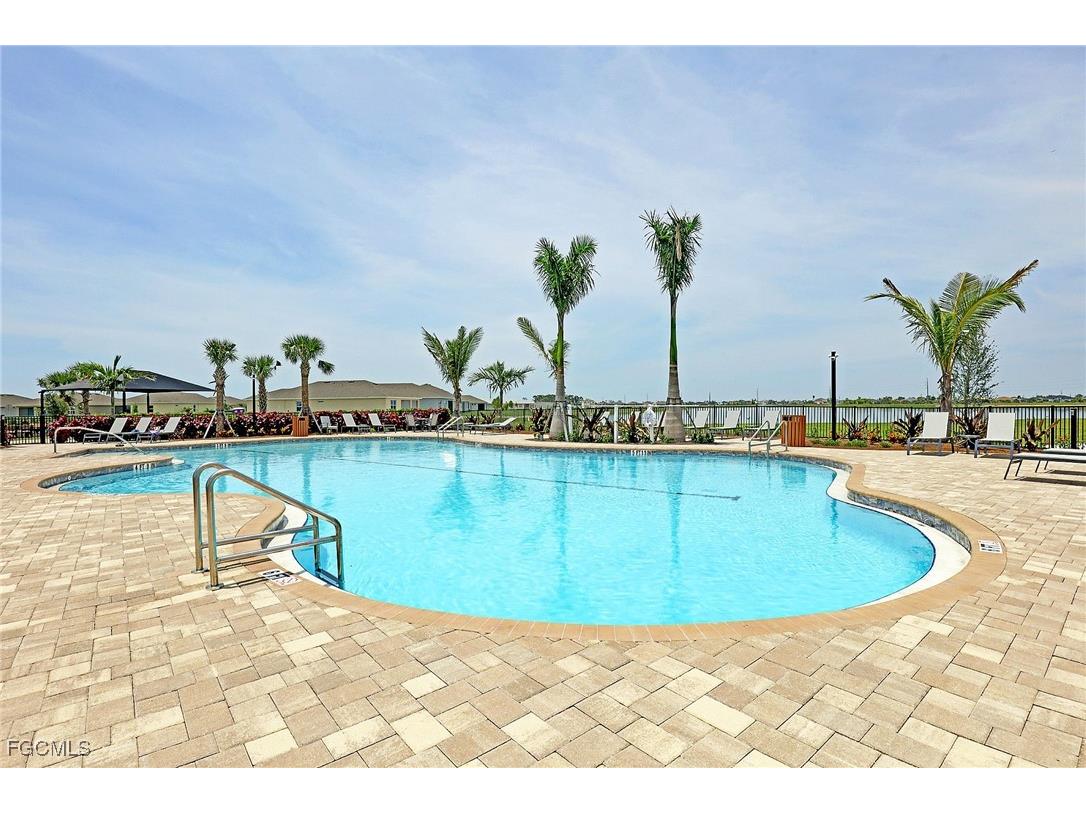 269 Spring Hill Lake Loop Cape Coral FL 33993 2025002279 image25