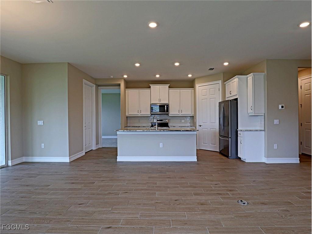 269 Spring Hill Lake Loop Cape Coral FL 33993 2025002279 image4