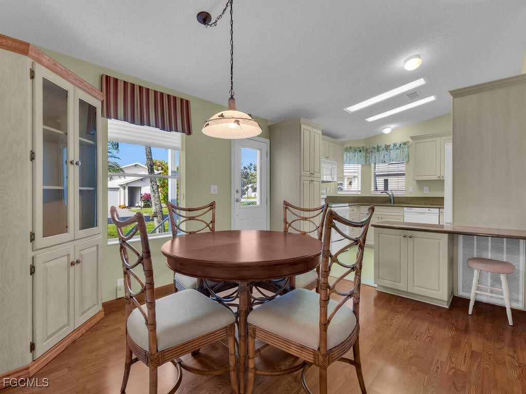 26941 Sammoset Way Bonita Springs FL 34135 2025020211 image9