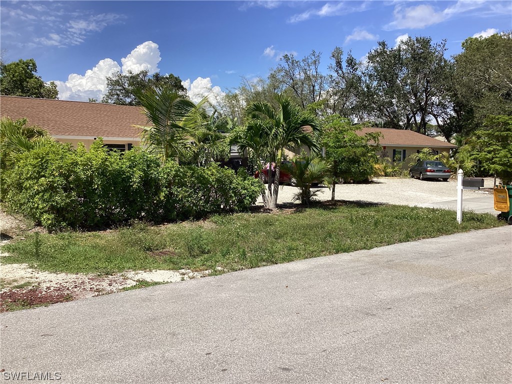 2695 Francis Avenue Naples FL 34112 223034725 image1