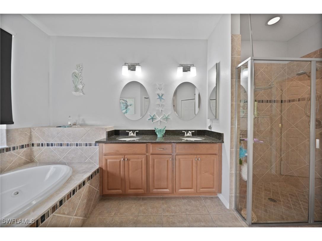 2697 Brightside Court Cape Coral FL 33991 2025001001 image17