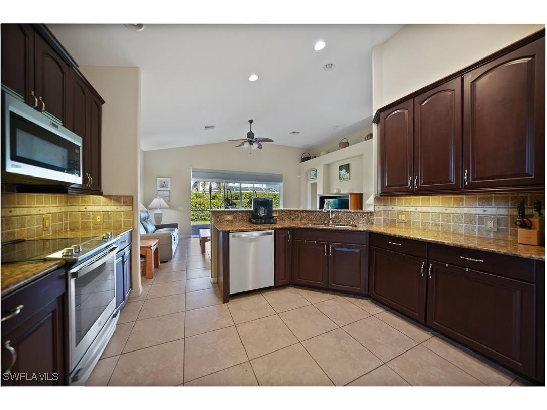 2697 Brightside Court Cape Coral FL 33991 2025001001 image6