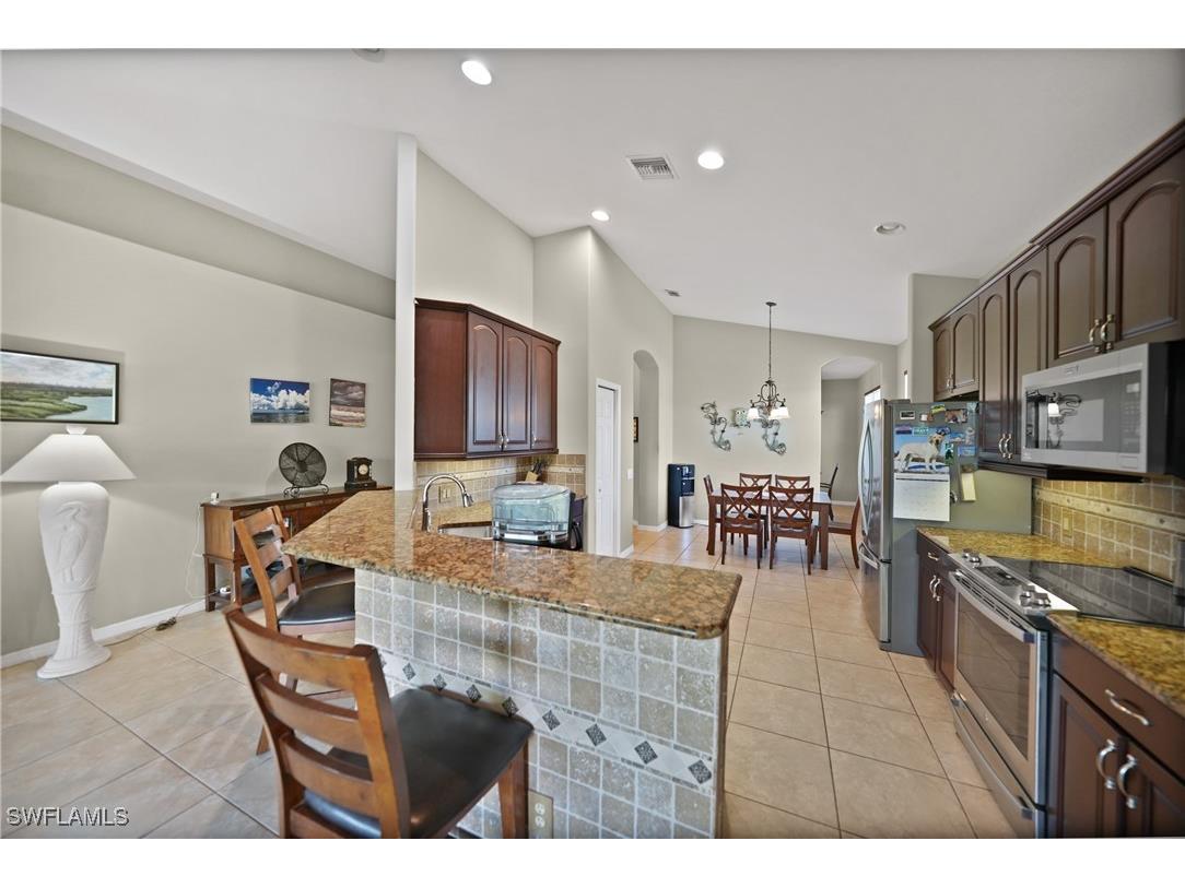 2697 Brightside Court Cape Coral FL 33991 2025001001 image7