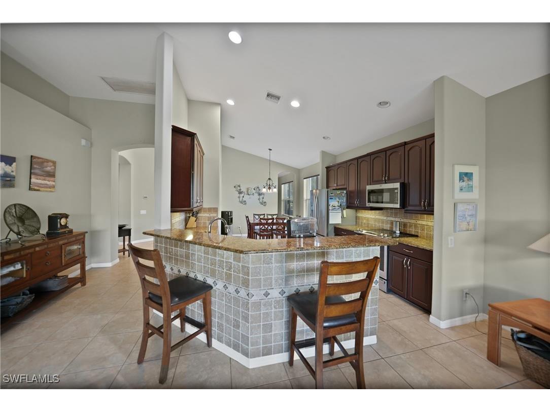 2697 Brightside Court Cape Coral FL 33991 2025001001 image8