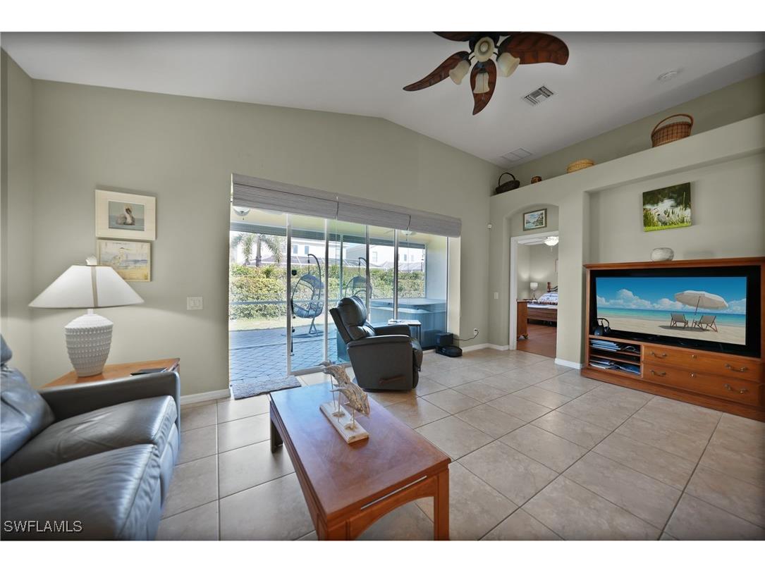 2697 Brightside Court Cape Coral FL 33991 2025001001 image9