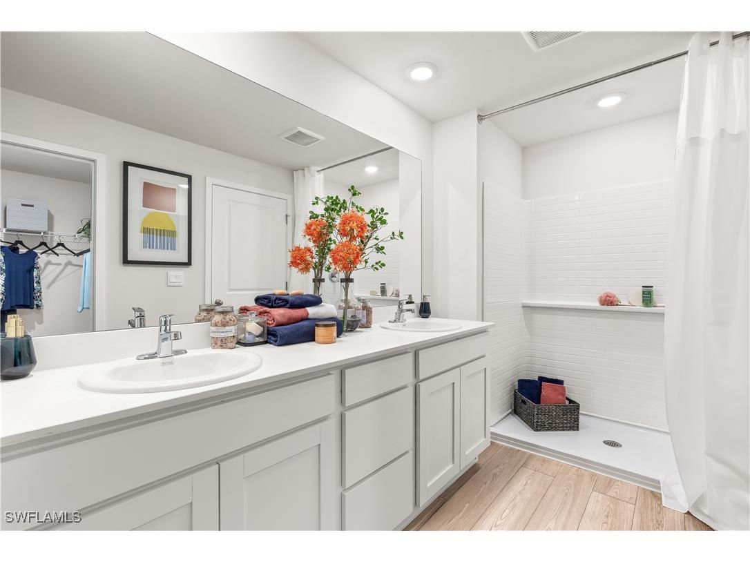 2698 Soft Coral Way North Fort Myers FL 33903 226002750 image12