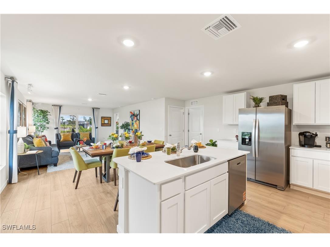 2698 Soft Coral Way North Fort Myers FL 33903 226002750 image5