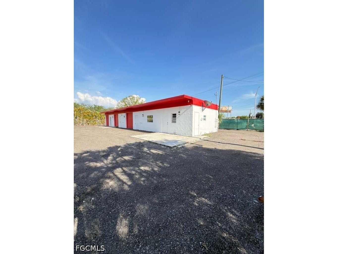 27 Cardinal Drive North Fort Myers FL 33917 2026020838 image4