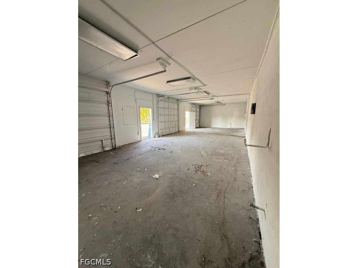 27 Cardinal Drive North Fort Myers FL 33917 2026020838 image7