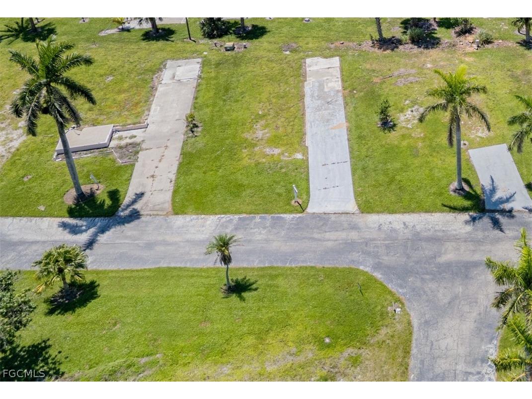 27 Cottonwood Drive Fort Myers FL 33908 2026012310 image8