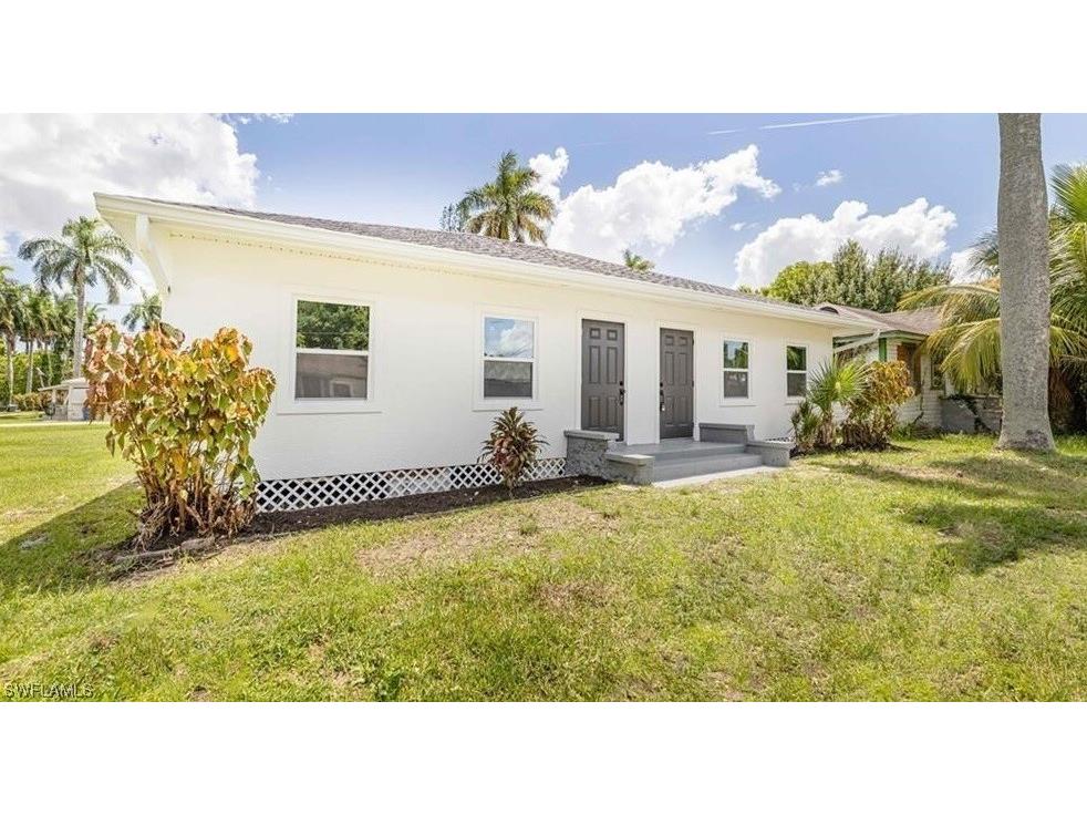 27 Cypress Street #27 North Fort Myers FL 33903 224013344 image1