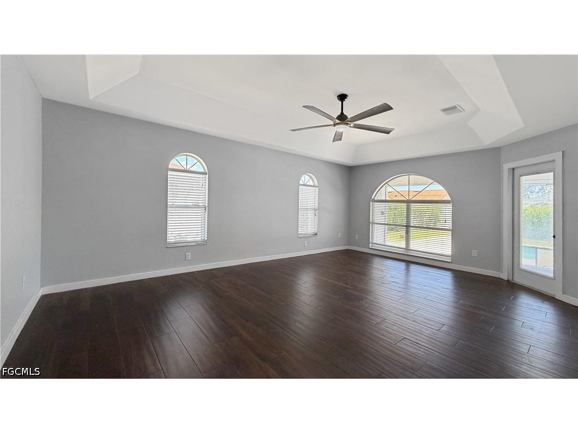 27 NE 20th Place Cape Coral FL 33909 2026019438 image11