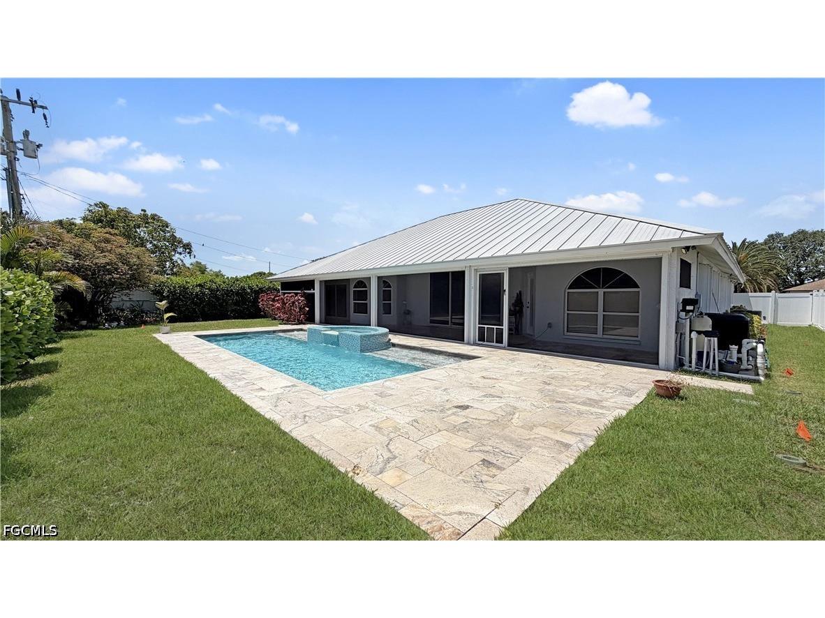 27 NE 20th Place Cape Coral FL 33909 2026019438 image2