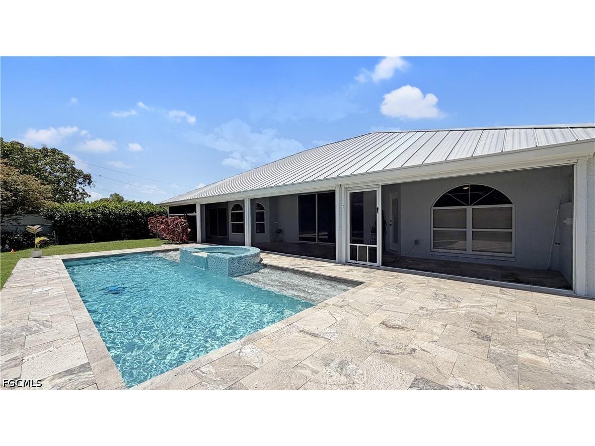 27 NE 20th Place Cape Coral FL 33909 2026019438 image3
