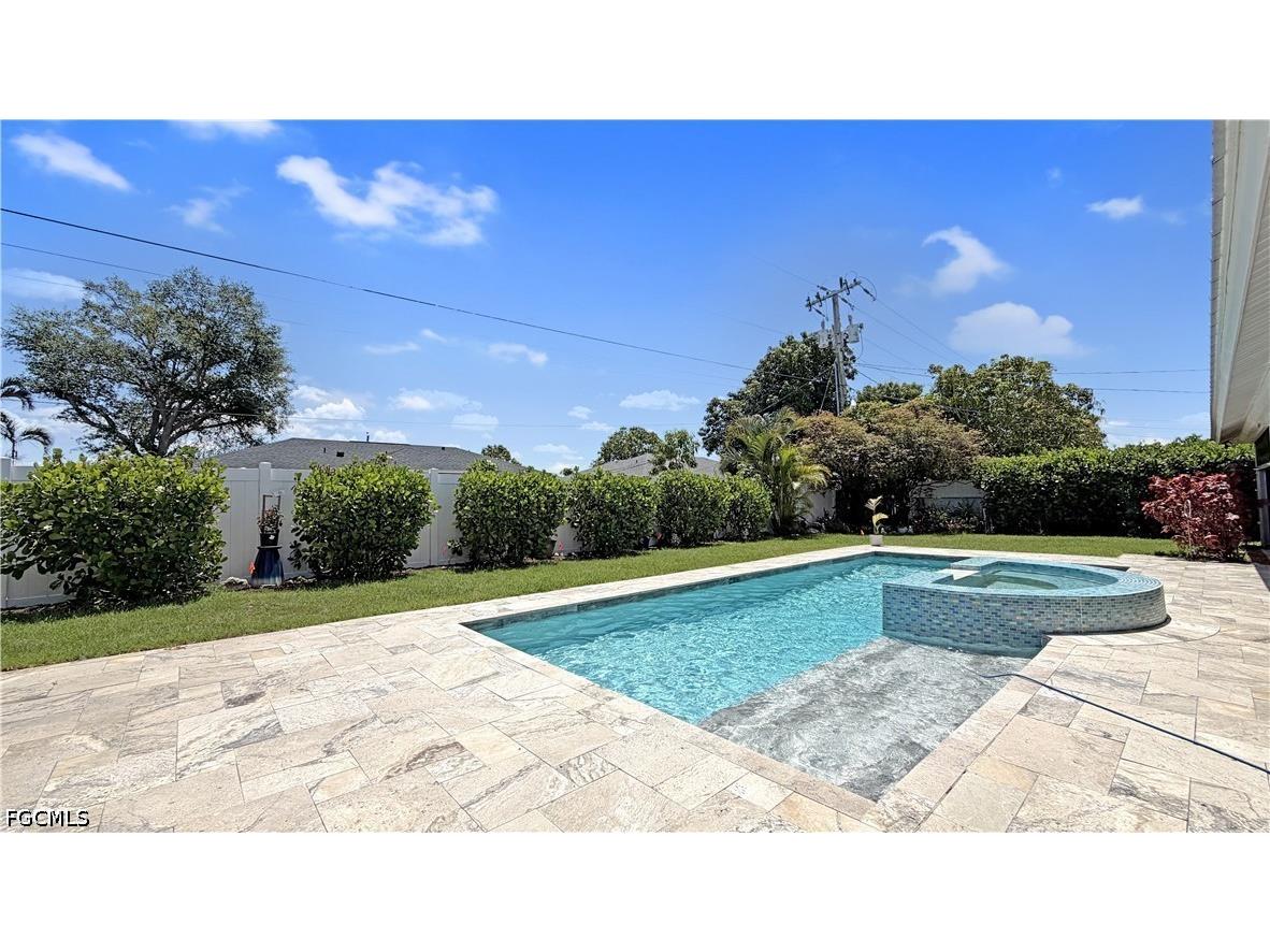 27 NE 20th Place Cape Coral FL 33909 2026019438 image36