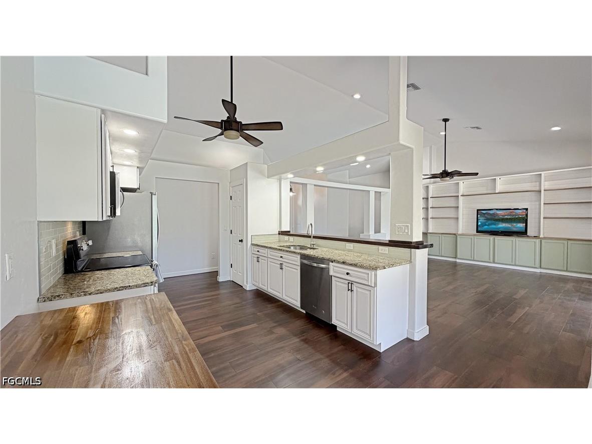 27 NE 20th Place Cape Coral FL 33909 2026019438 image7