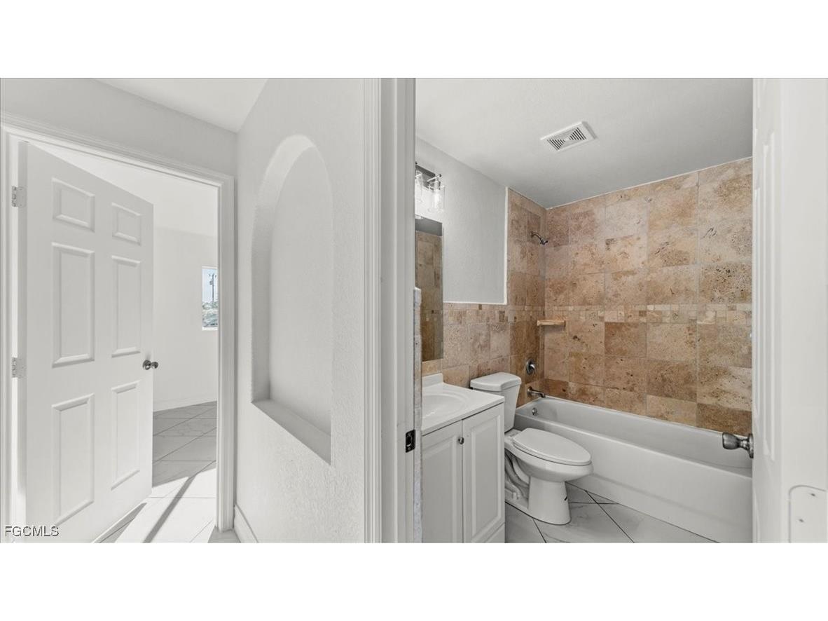  Cape Coral FL 33991 2025015522 image16