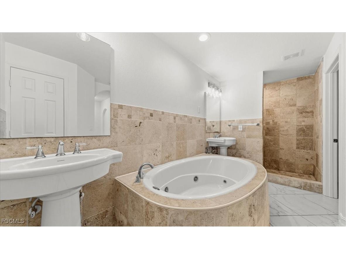  Cape Coral FL 33991 2025015522 image19