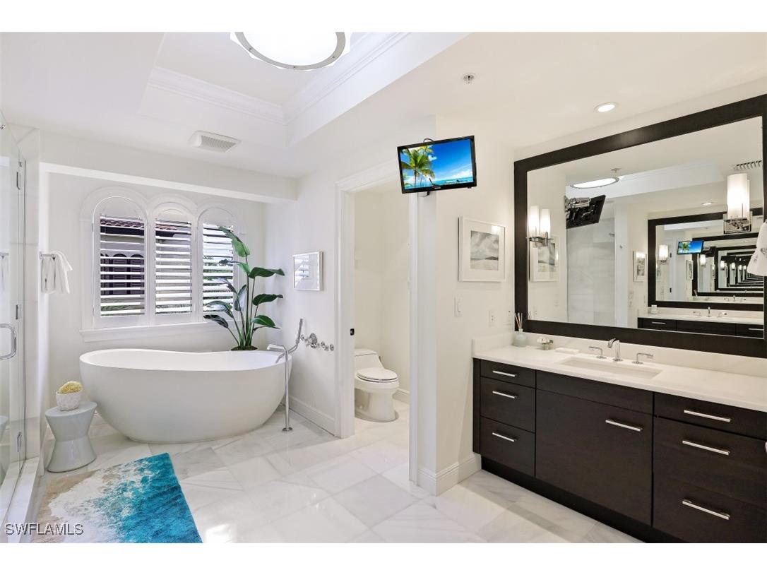 270 5th Avenue S #H-2 Naples FL 34102 225066012 image14