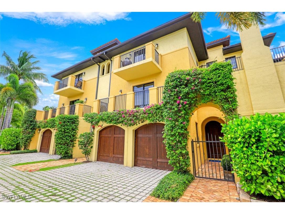 270 5th Avenue S #H-2 Naples FL 34102 225066012 image2