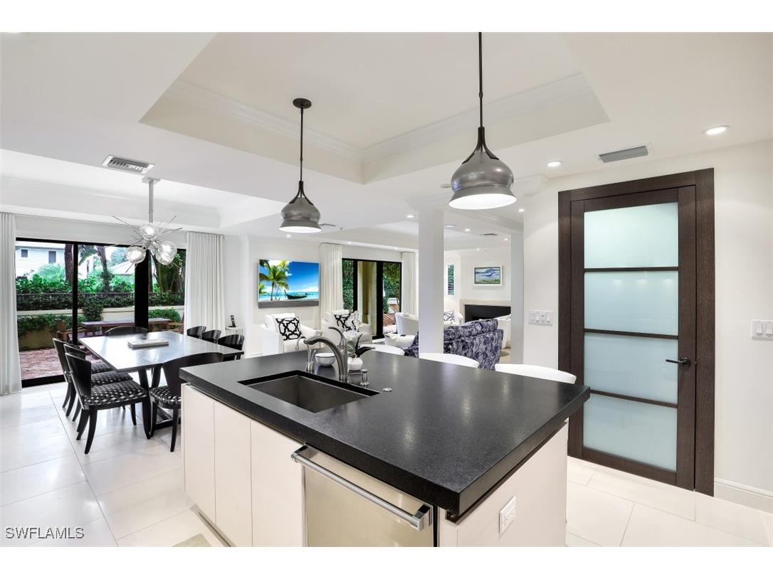 270 5th Avenue S #H-2 Naples FL 34102 225066012 image9