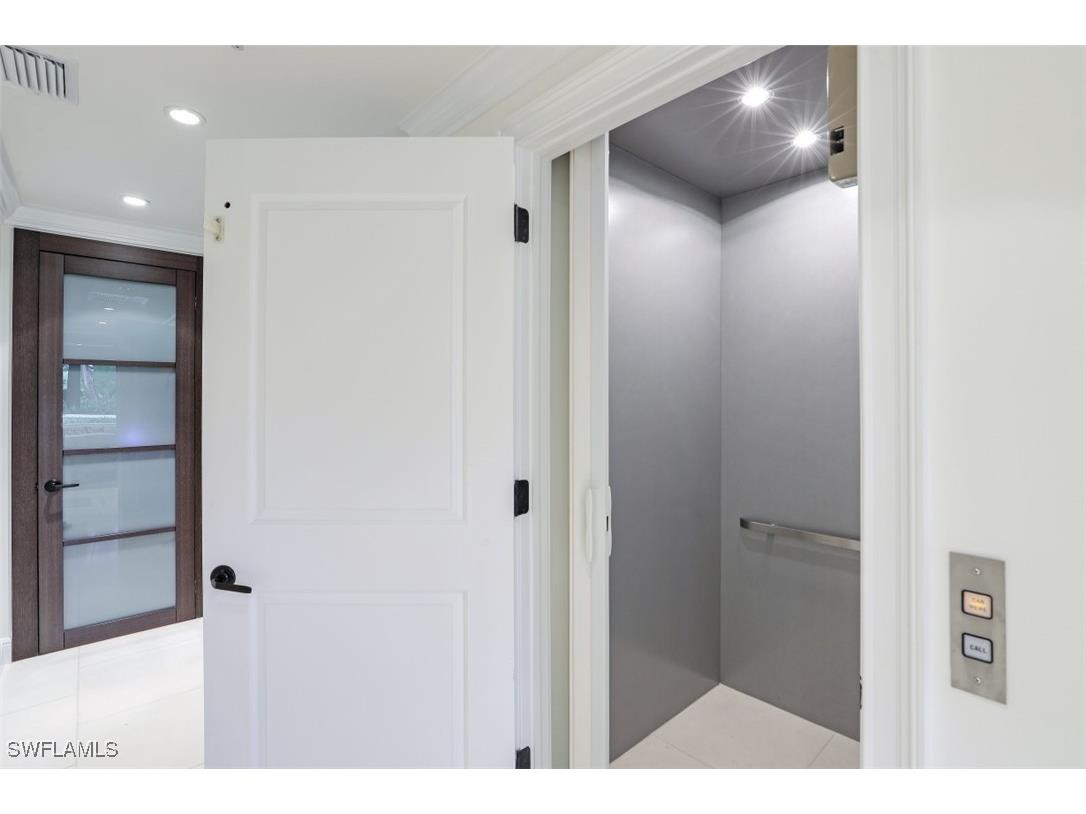 270 5th Avenue S #H-2 Naples FL 34102 225071078 image24