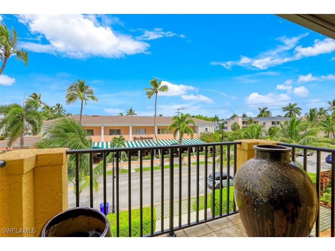 270 5th Avenue S #H-2 Naples FL 34102 225071078 image28