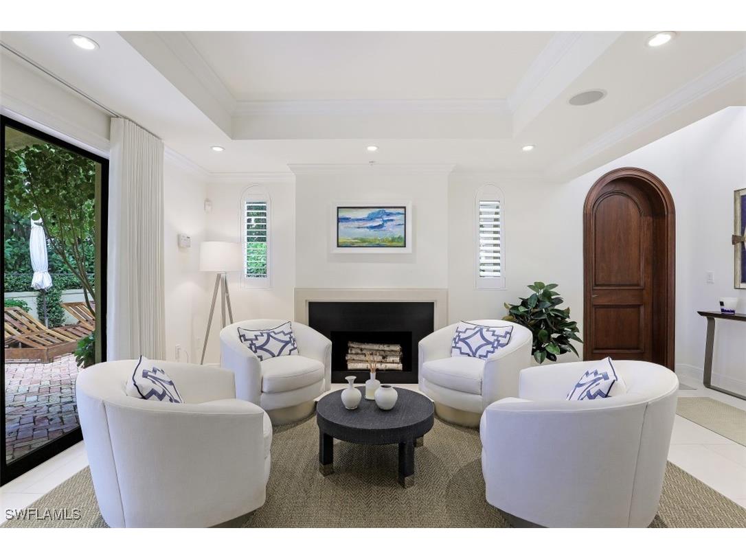 270 5th Avenue S #H-2 Naples FL 34102 225071078 image4