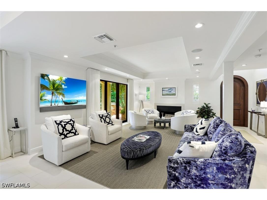 270 5th Avenue S #H-2 Naples FL 34102 226016782 image4