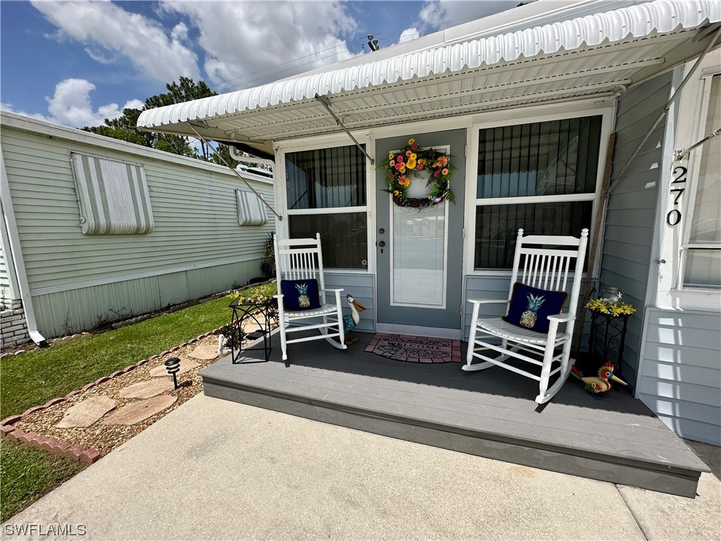 270 Caravan Circle North Fort Myers FL 33903 223050804 image1