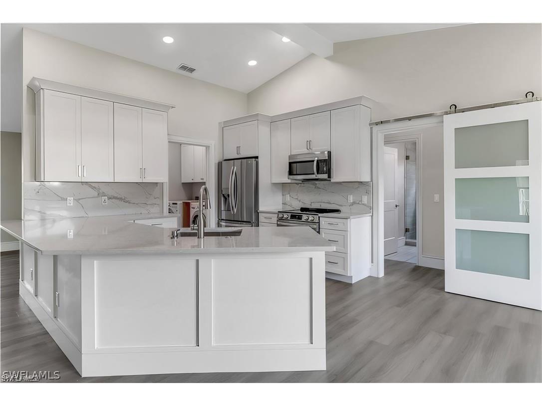 270 Madison Drive Naples FL 34110 226012332 image10
