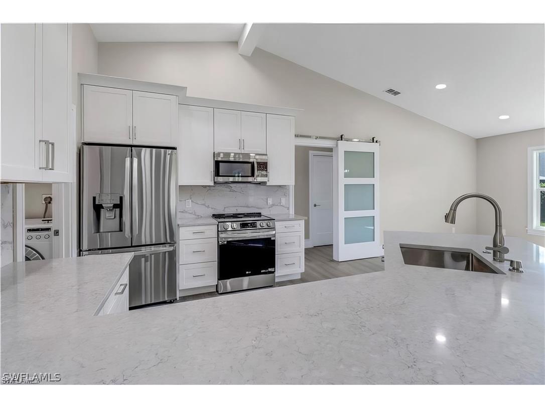 270 Madison Drive Naples FL 34110 226012332 image11
