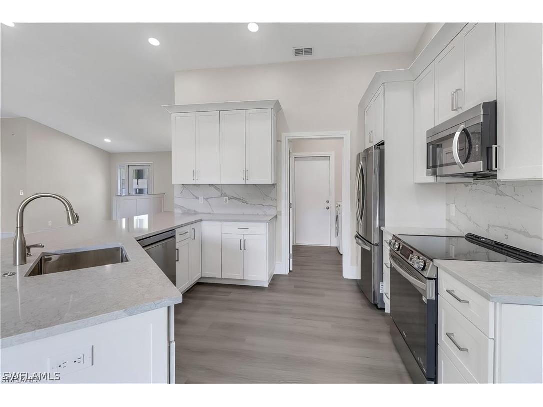 270 Madison Drive Naples FL 34110 226012332 image12