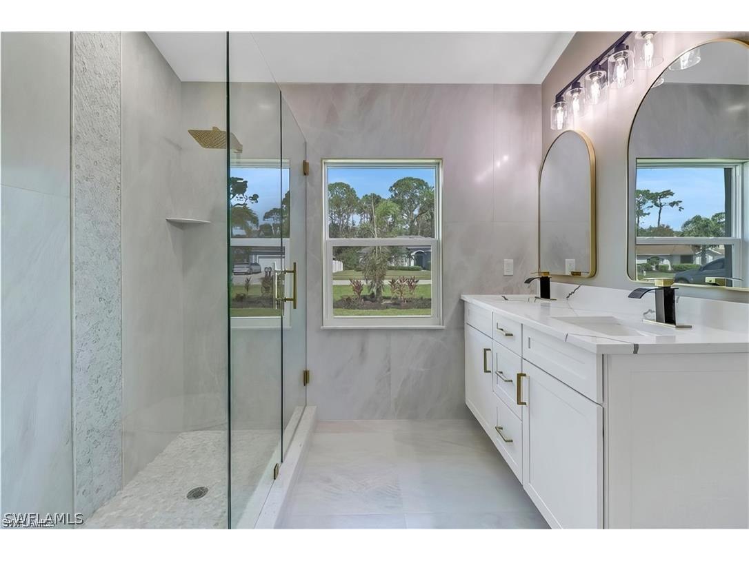 270 Madison Drive Naples FL 34110 226012332 image21