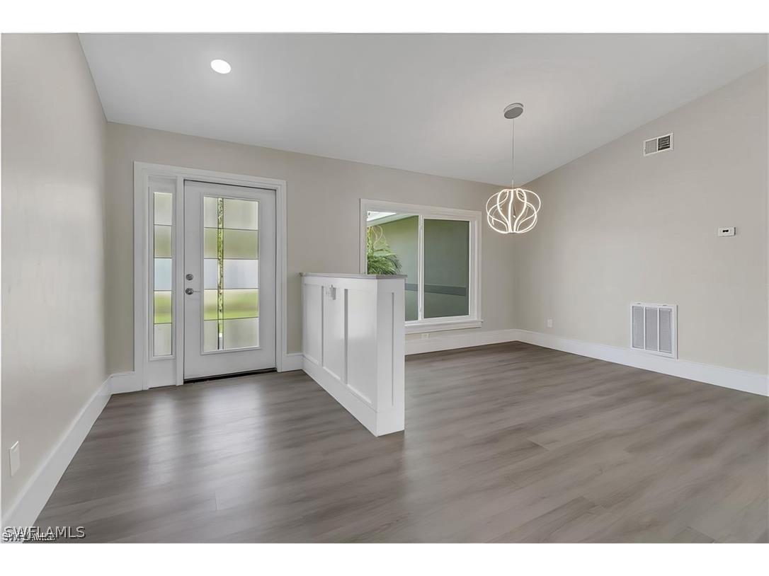 270 Madison Drive Naples FL 34110 226012332 image3