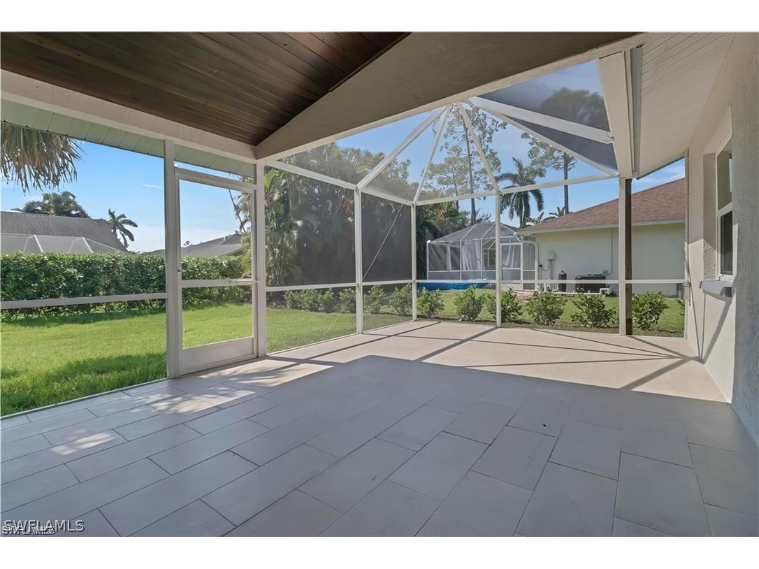 270 Madison Drive Naples FL 34110 226012332 image32