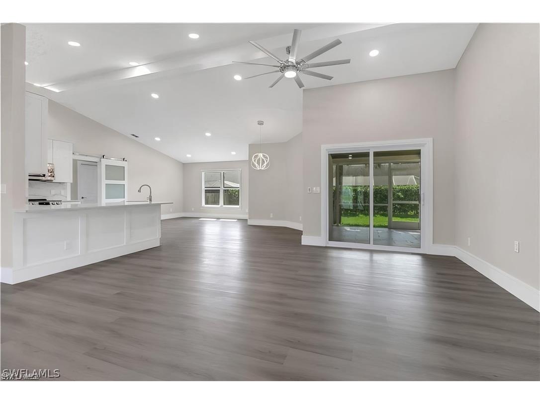 270 Madison Drive Naples FL 34110 226012332 image4