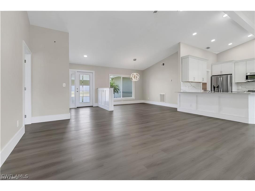 270 Madison Drive Naples FL 34110 226012332 image5