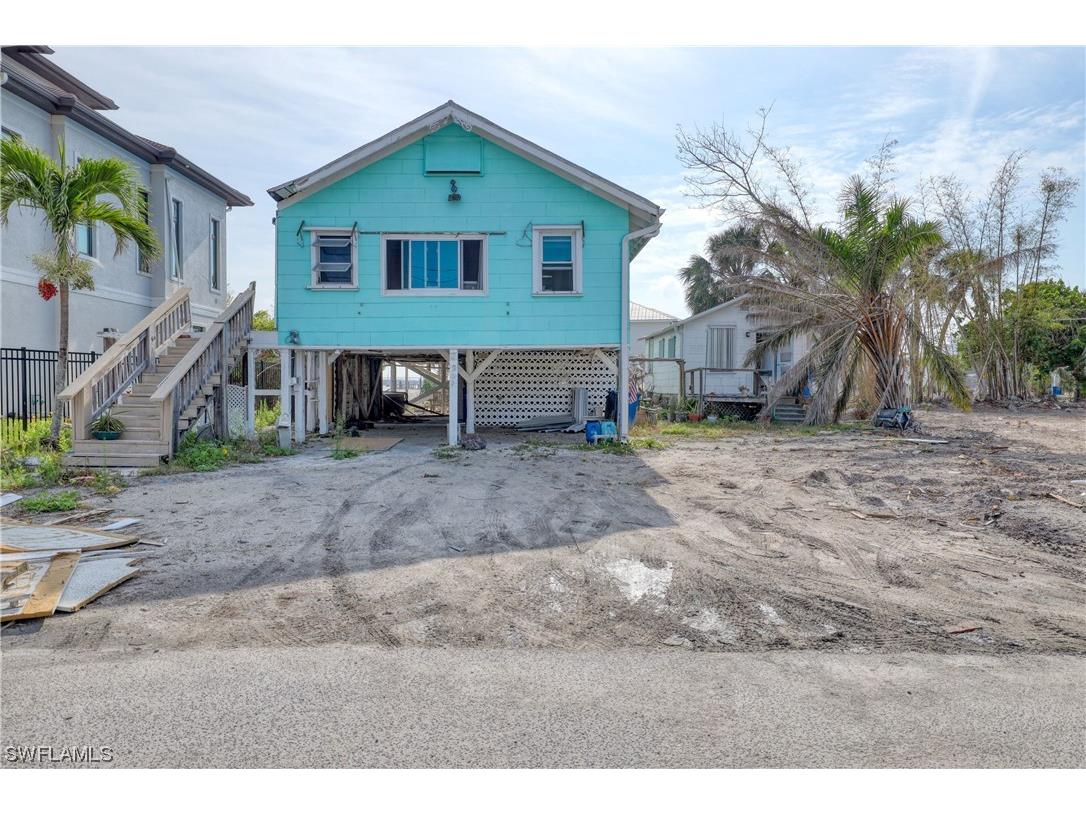 270 Miramar Street Fort Myers Beach FL 33931 223027083 image1