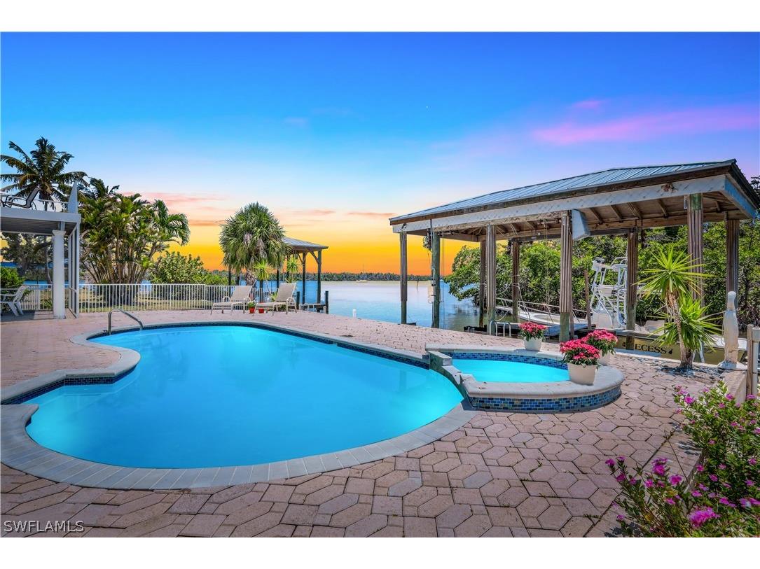 270 Tropical Shores Way Fort Myers Beach FL 33931 223087061 image1